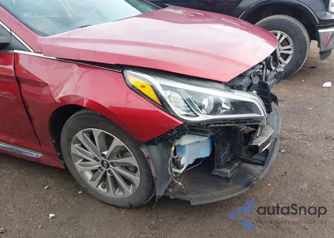 2016 Hyundai Sonata Sport z USA, uszkodzony, nr VIN 5NPE34AF8GH369838